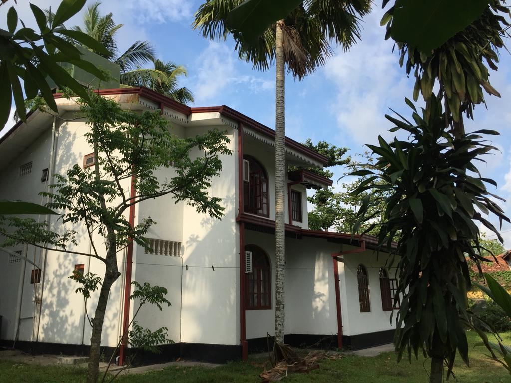 Sethra Villa Bentota Exterior photo